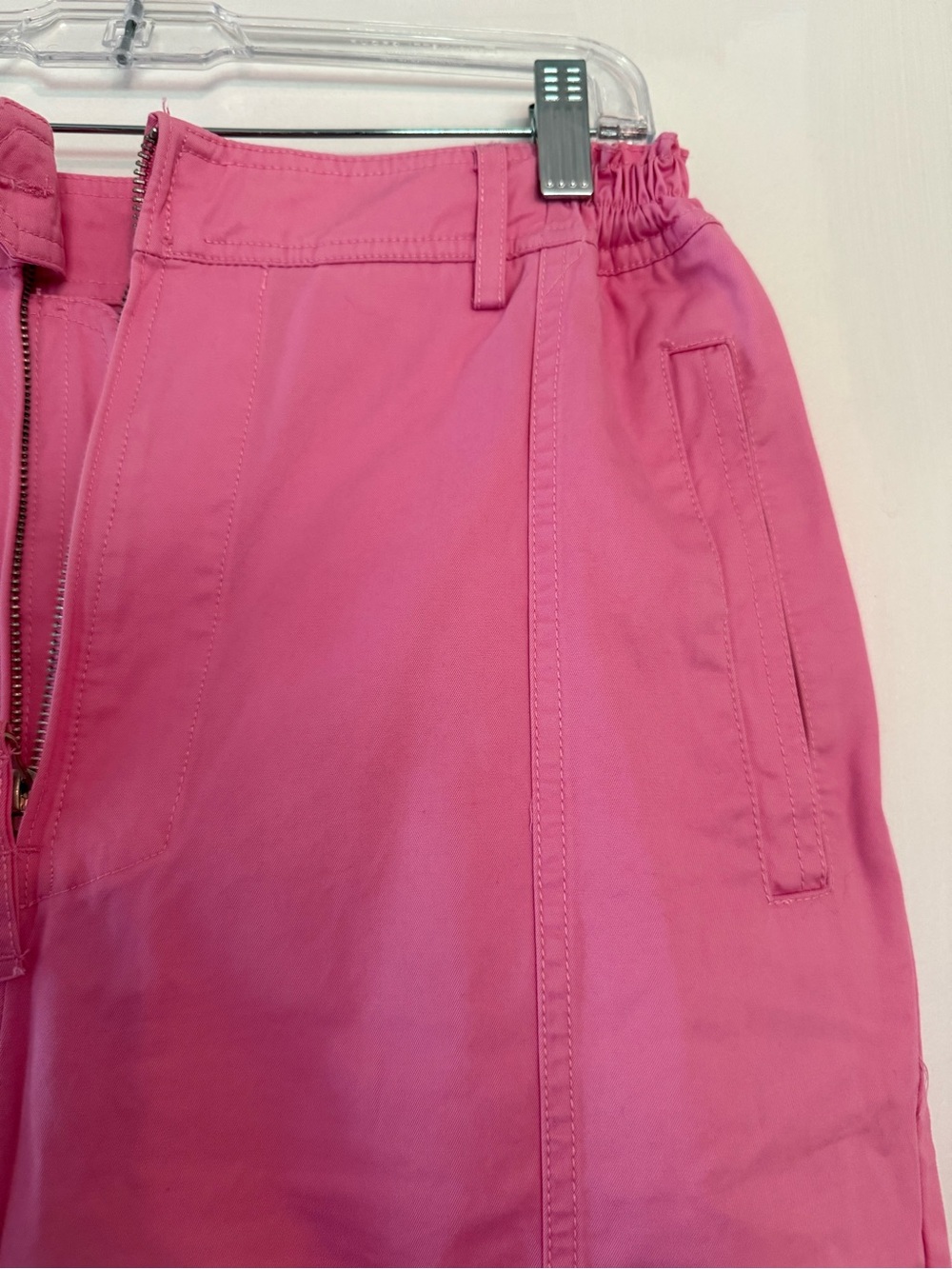 Skims Woven Outdoor Pant - Picture 6 of 8